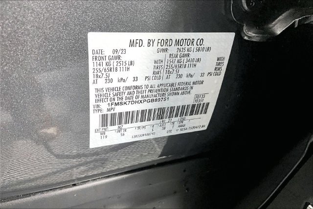 Used 2023 Ford Explorer XLT w/ Equipment Group 202A RWD image 34