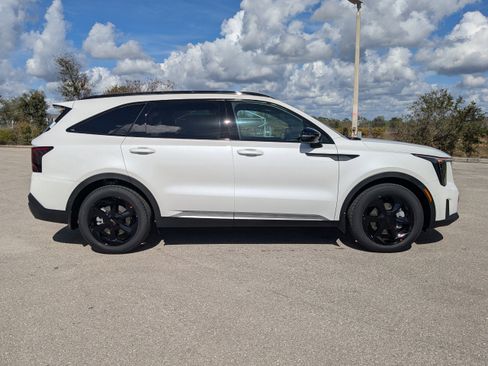 New 2026 Kia Sorento SX Prestige AWD/4WD image 4