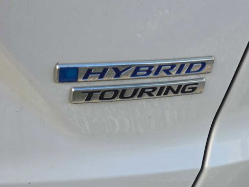 Used 2022 Honda CR-V Touring image 5