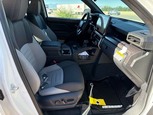 New 2026 Toyota Tacoma TRD Off-Road w/ TRD Off Road Upgrade Package AWD/4WD image 18