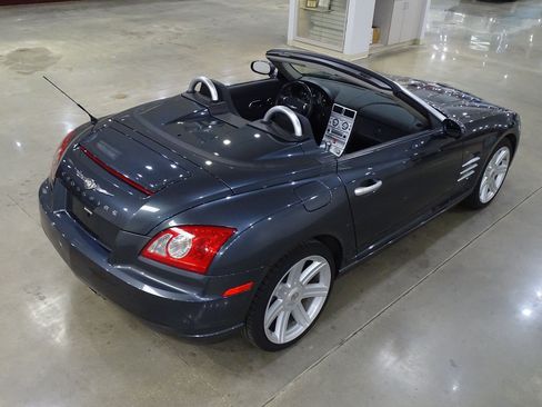 Used 2008 Chrysler Crossfire Limited RWD image 14