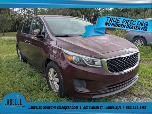 Used 2017 Kia Sedona LX FWD image 1