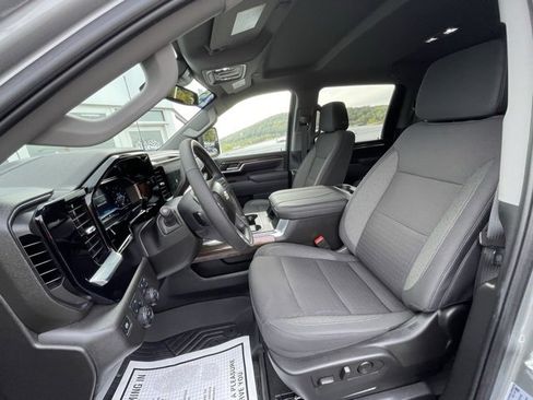 Certified 2025 Chevrolet Silverado 3500 LT w/ All Star Edition image 19