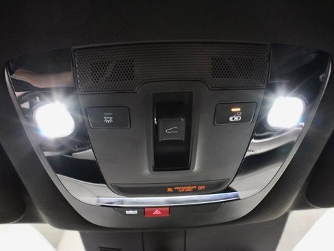 Used 2025 Kia Sorento SX Prestige AWD/4WD image 37