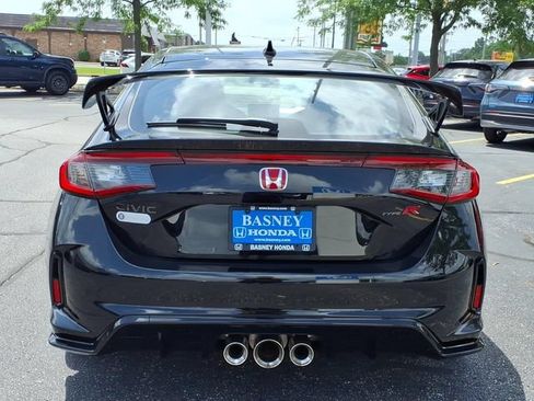 Used 2024 Honda Civic Type R image 8