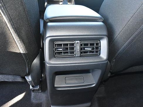 Used 2025 Honda CR-V LX image 15