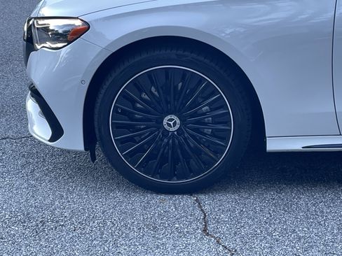 Certified 2024 Mercedes-Benz E 450 E 450 4MATICﾮ Sedan image 17