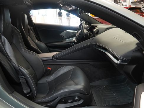Used 2022 Chevrolet Corvette Stingray Preferred Cpe w/ Battery Protection Package RWD image 29