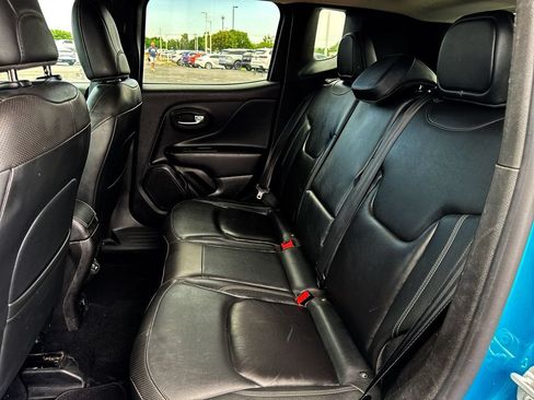 Used 2021 Jeep Renegade Limited AWD/4WD image 22