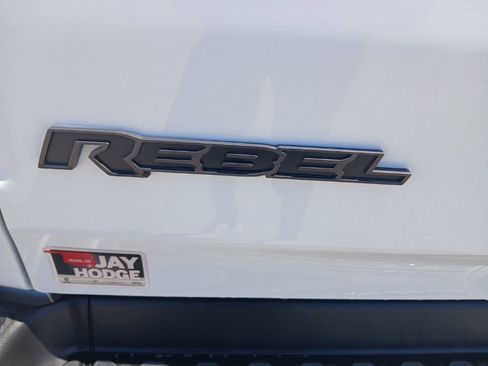 Used 2024 RAM 1500 Rebel AWD/4WD image 10