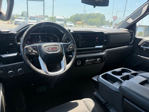 Used 2024 GMC Sierra 1500 Elevation AWD/4WD image 5