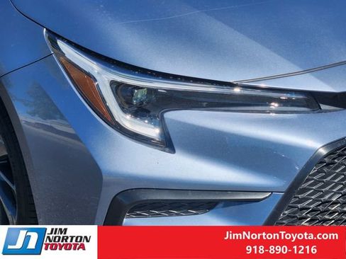 Used 2025 Toyota Corolla SE w/ SE Premium Package FWD image 10