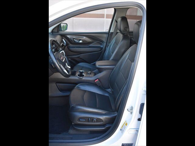 Used 2023 GMC Terrain SLT FWD image 16