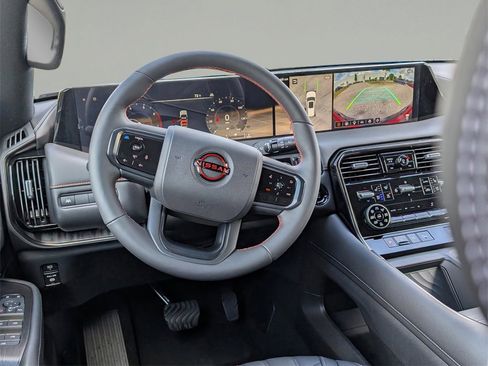 New 2025 Nissan Armada PRO-4X w/ Pro-4X Premium Package image 17