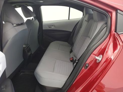 Used 2024 Toyota Corolla SE w/ SE Package image 13