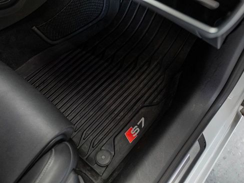 Used 2022 Audi S7 Prestige w/ Prestige Package image 33