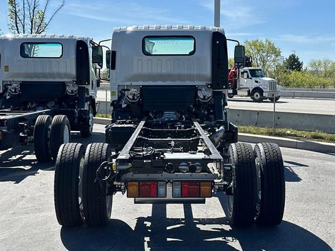 New 2027 Isuzu NPR image 5