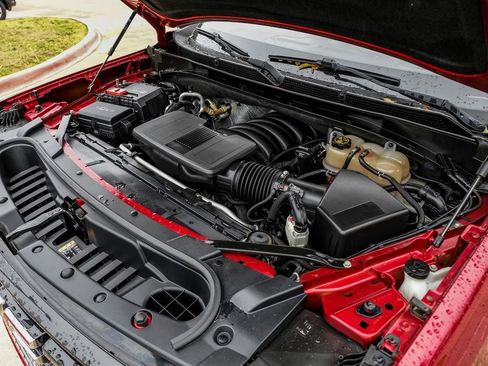 Used 2022 GMC Yukon XL SLE image 51