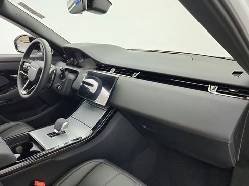 New 2025 Land Rover Range Rover Evoque S image 21