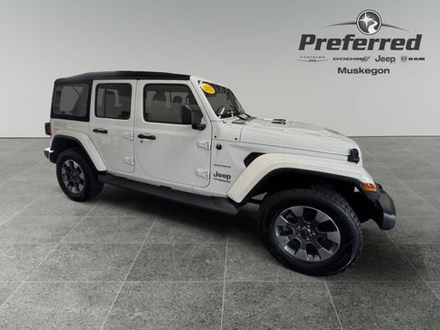 Used 2021 Jeep Wrangler Unlimited Sahara w/ Uconnect 4C Nav & Sound Group AWD/4WD image 8