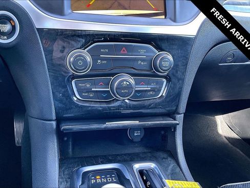 Used 2023 Chrysler 300 Touring L w/ Comfort Group AWD/4WD image 15