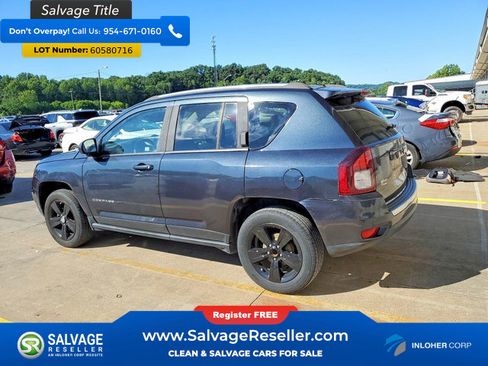 Used 2015 Jeep Compass High Altitude FWD image 3