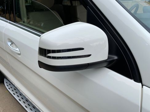 Used 2015 Mercedes-Benz ML 350 2WD w/ Premium 1 Package image 24