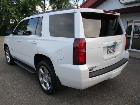 Used 2017 Chevrolet Tahoe LT w/ Luxury Package AWD/4WD image 6