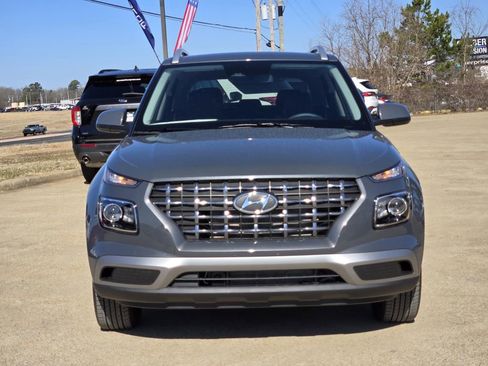 New 2026 Hyundai Venue SEL image 2