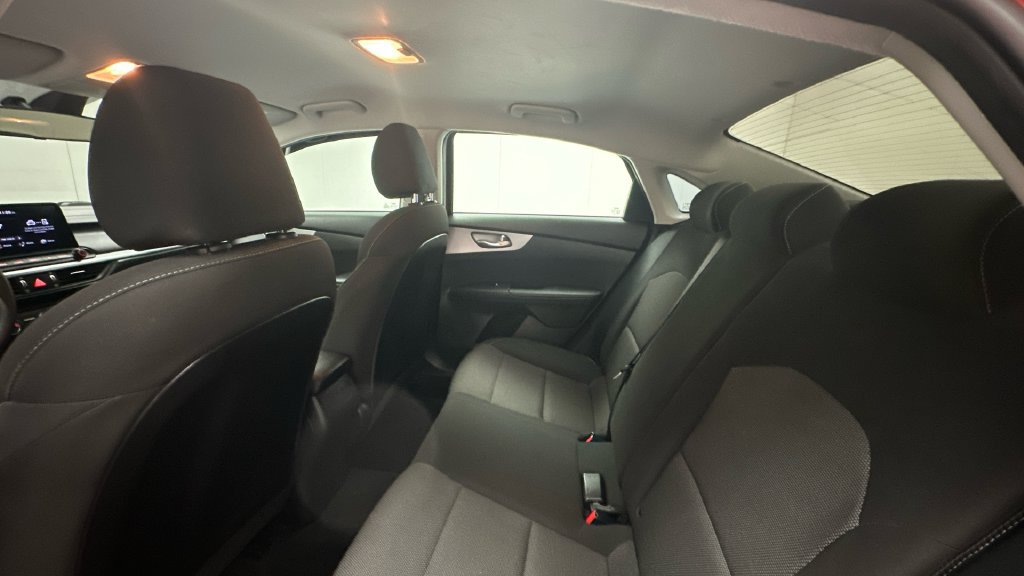 Used 2023 Kia Forte LXS FWD image 10