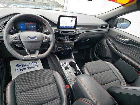 Used 2023 Ford Escape ST-Line Select image 25