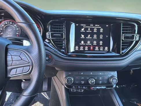 Used 2024 Dodge Durango GT image 10