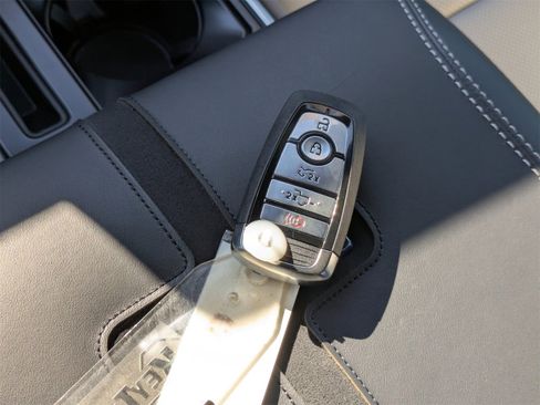 New 2025 Ford F150 Lightning Platinum image 36