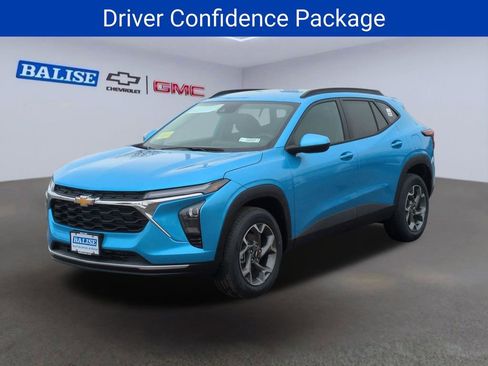 New 2026 Chevrolet Trax LT w/ Driver Confidence Package FWD image 7