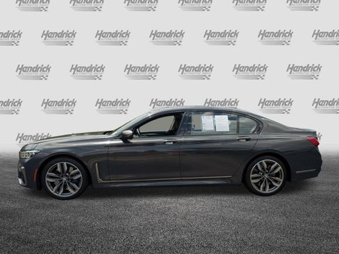 Used 2022 BMW M760i xDrive AWD/4WD image 7