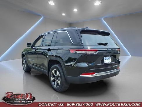 Used 2023 Jeep Grand Cherokee 4WD 4xe w/ Luxury Tech Group II image 6