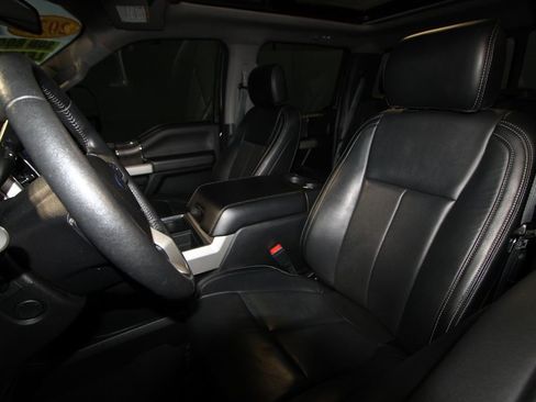 Used 2020 Ford F350 Lariat image 4