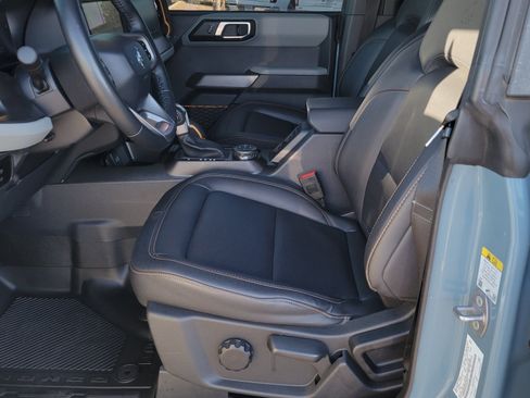 Used 2023 Ford Bronco Badlands w/ Sasquatch Package image 6