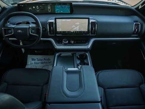 New 2025 Ford Expedition Platinum w/ Stealth Performance Package image 28