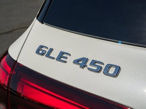 New 2026 Mercedes-Benz GLE 450 4MATIC image 9