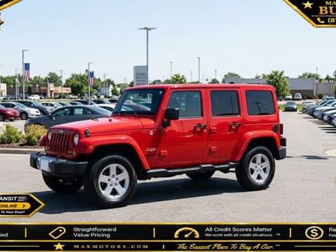 Used 2015 Jeep Wrangler Unlimited Sahara w/ Connectivity Group AWD/4WD image 1