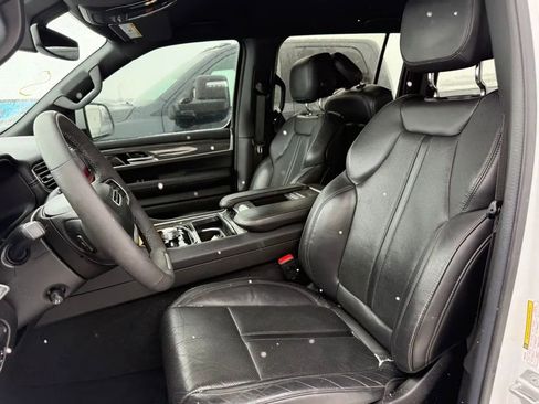 Used 2022 Jeep Wagoneer Series II image 13