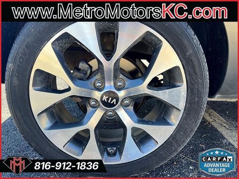 Used 2013 Kia Soul ! FWD image 16