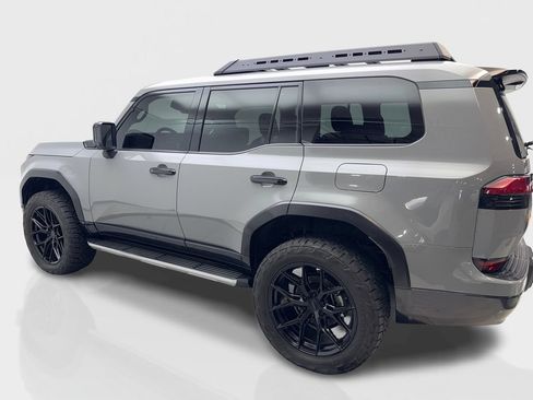 Used 2024 Lexus GX 550 w/ Accessory Package (Z1) AWD/4WD image 14