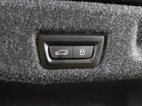 Used 2024 BMW i5 M60 w/ Premium Package image 25