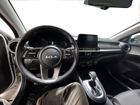 Used 2023 Kia Forte LXS FWD image 12