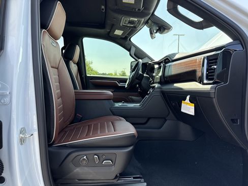 New 2026 GMC Sierra 2500 Denali Ultimate AWD/4WD image 31