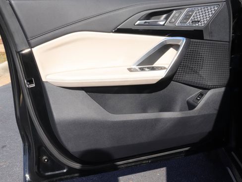 Used 2025 BMW X1 xDrive28i w/ Convenience Package image 9