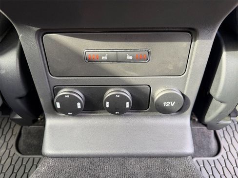 Used 2018 Jaguar F-PACE Prestige image 18