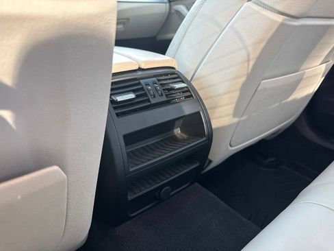 Used 2016 BMW 550i Sedan RWD image 42